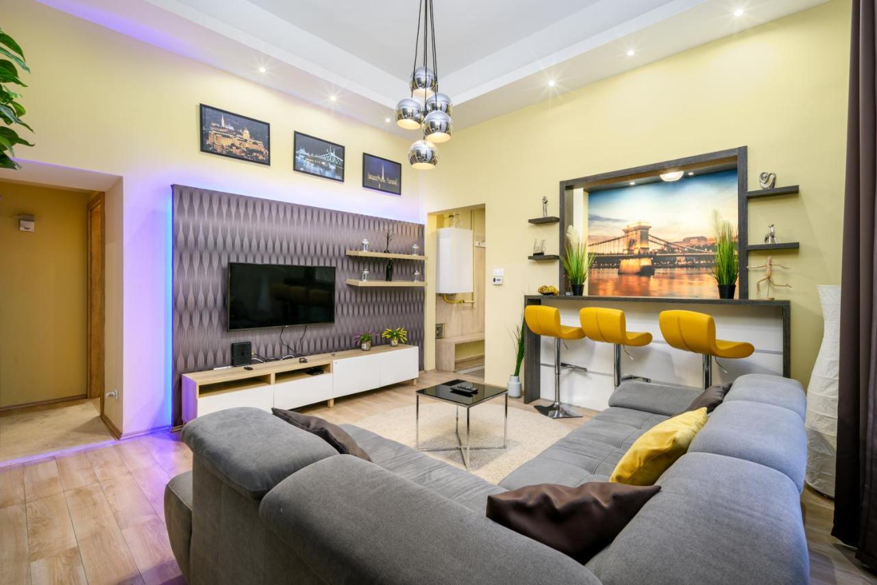 Downtown Deluxe-Two Bedroom Apartment With Sauna บูดาเปสต์ ภายนอก รูปภาพ