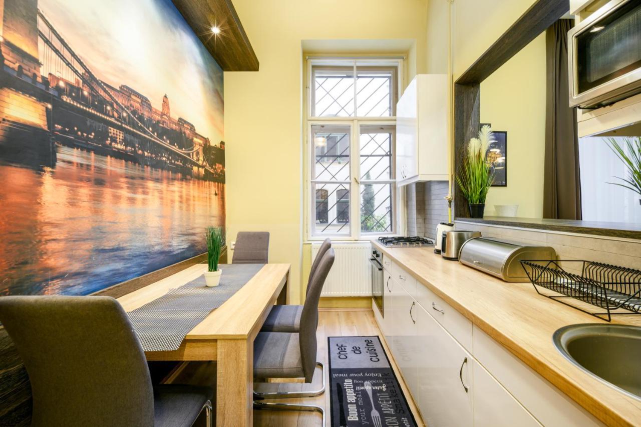 Downtown Deluxe-Two Bedroom Apartment With Sauna บูดาเปสต์ ภายนอก รูปภาพ